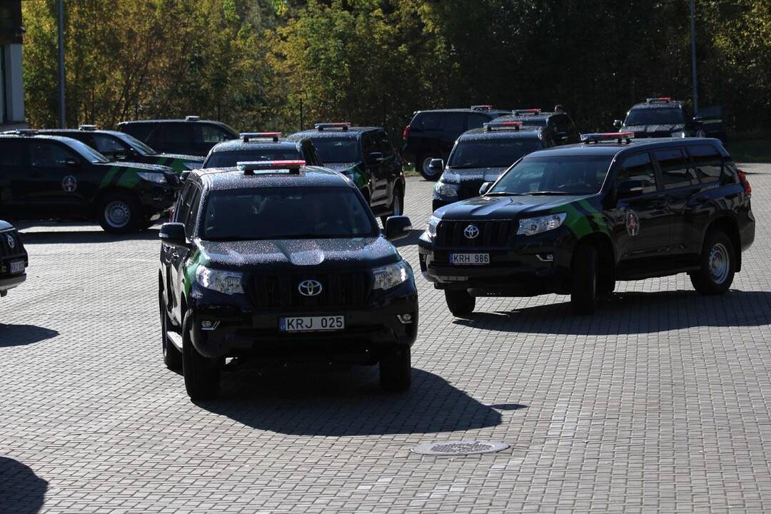 Nauji pasieniečių visureigiai