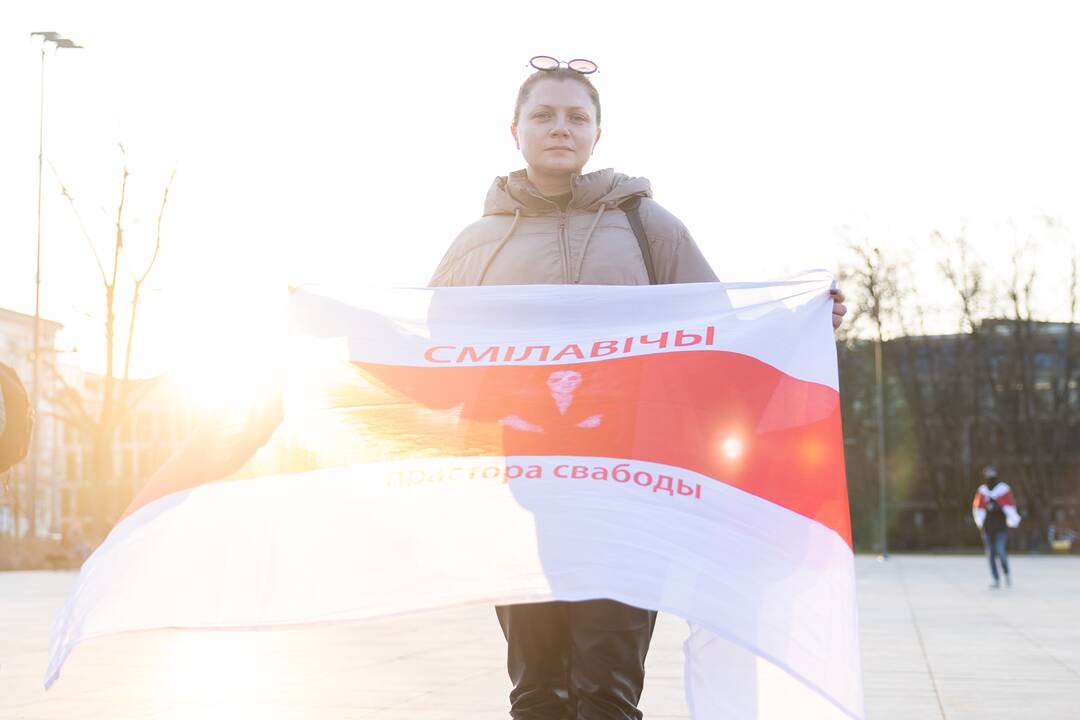 Keli šimtai baltarusių Vilniuje paminėjo Laisvės dieną