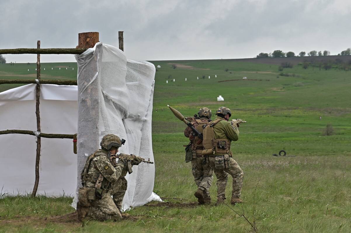 429-oji karo Ukrainoje diena