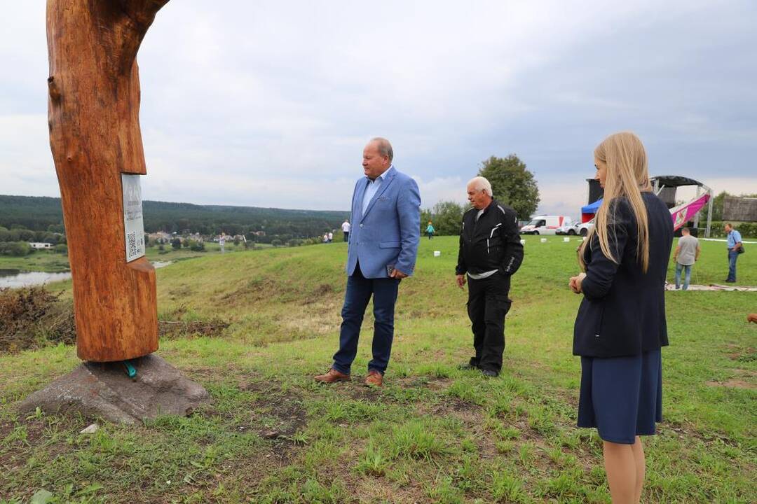 Tarptautinis projektas „Jie skrenda“ 