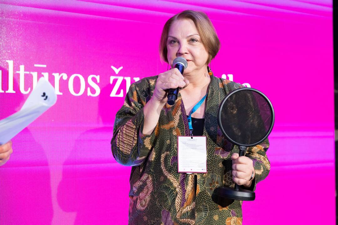 R. Sakadolskio žurnalistikos apdovanojimai