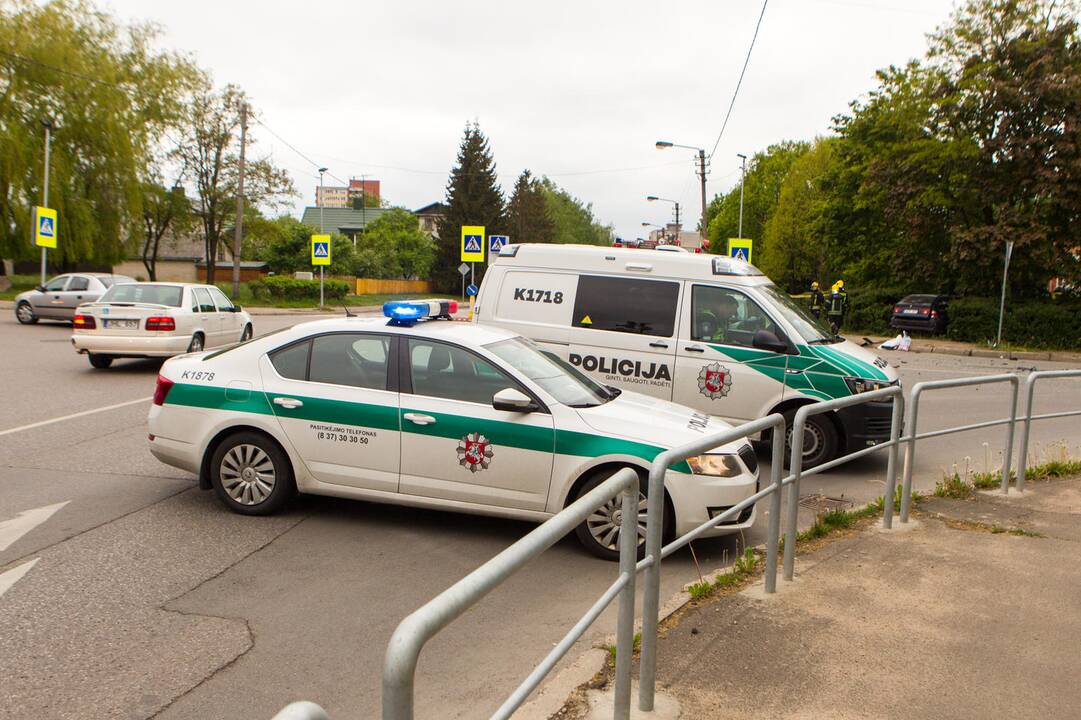 Avarija Kalniečių ir Žeimenos gatvių sankryžoje