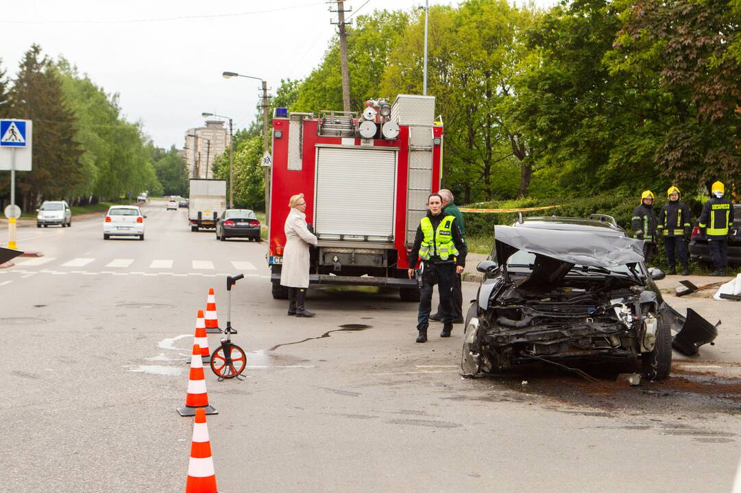 Avarija Kalniečių ir Žeimenos gatvių sankryžoje