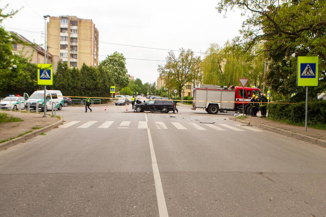 Avarija Kalniečių ir Žeimenos gatvių sankryžoje