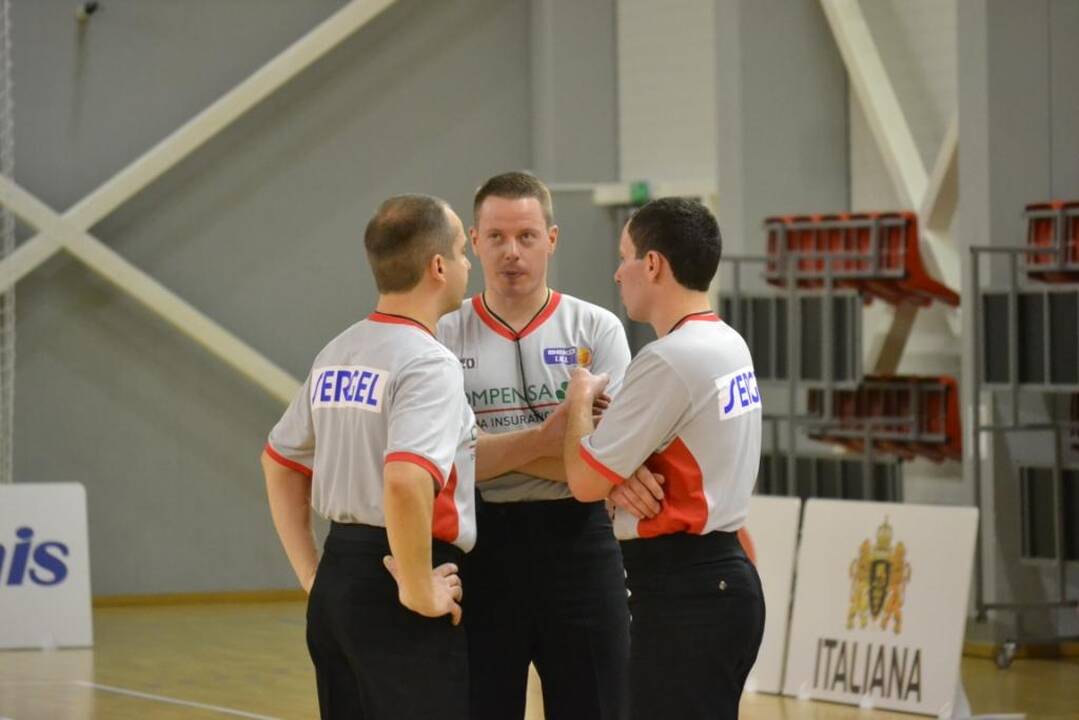 Lietuvos krepšinio teisėjai žinias gilino tradiciniame seminare