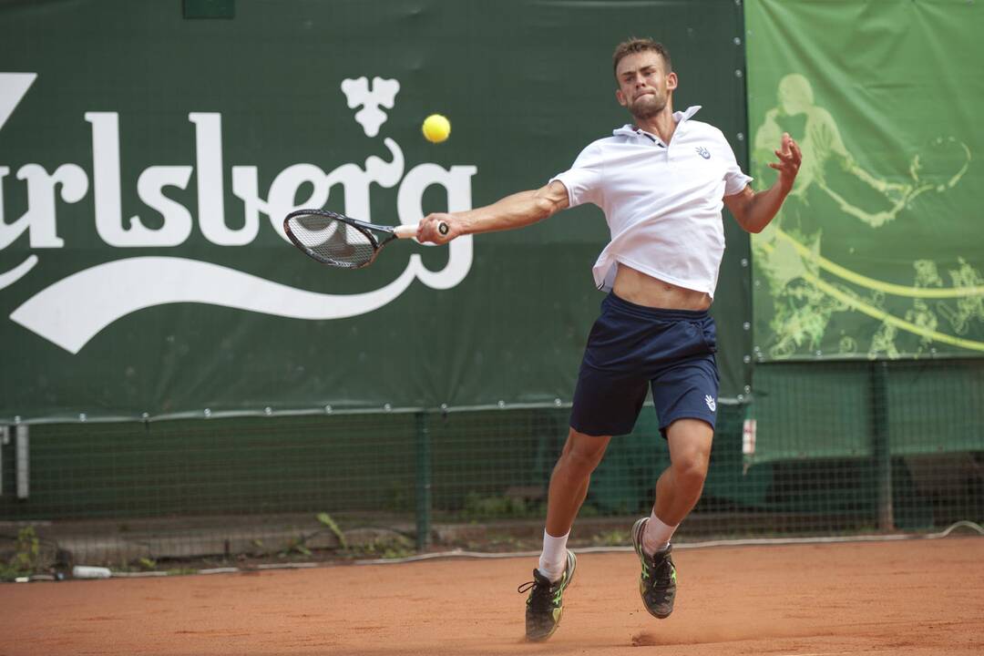 L. Grigelis ITF serijos teniso turnyre Austrijoje pralaimėjo vienetų varžybų pirmajame rate