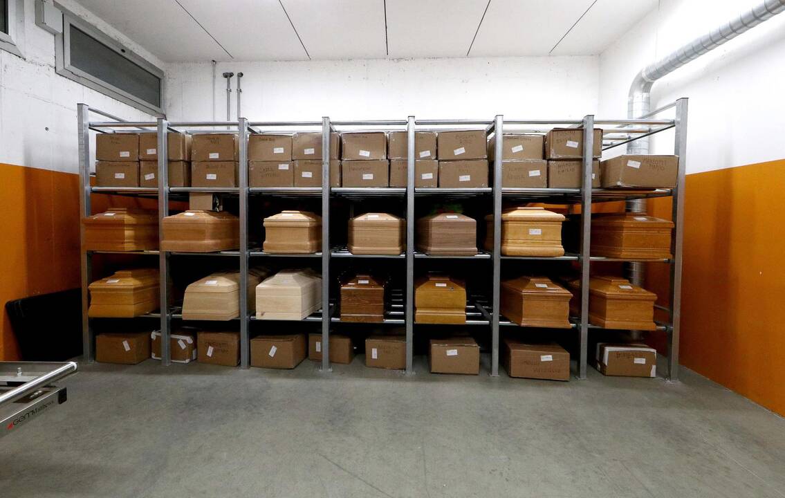 Jungtinėje Karalystėje per parą nuo COVID-19 mirė 184 žmonės