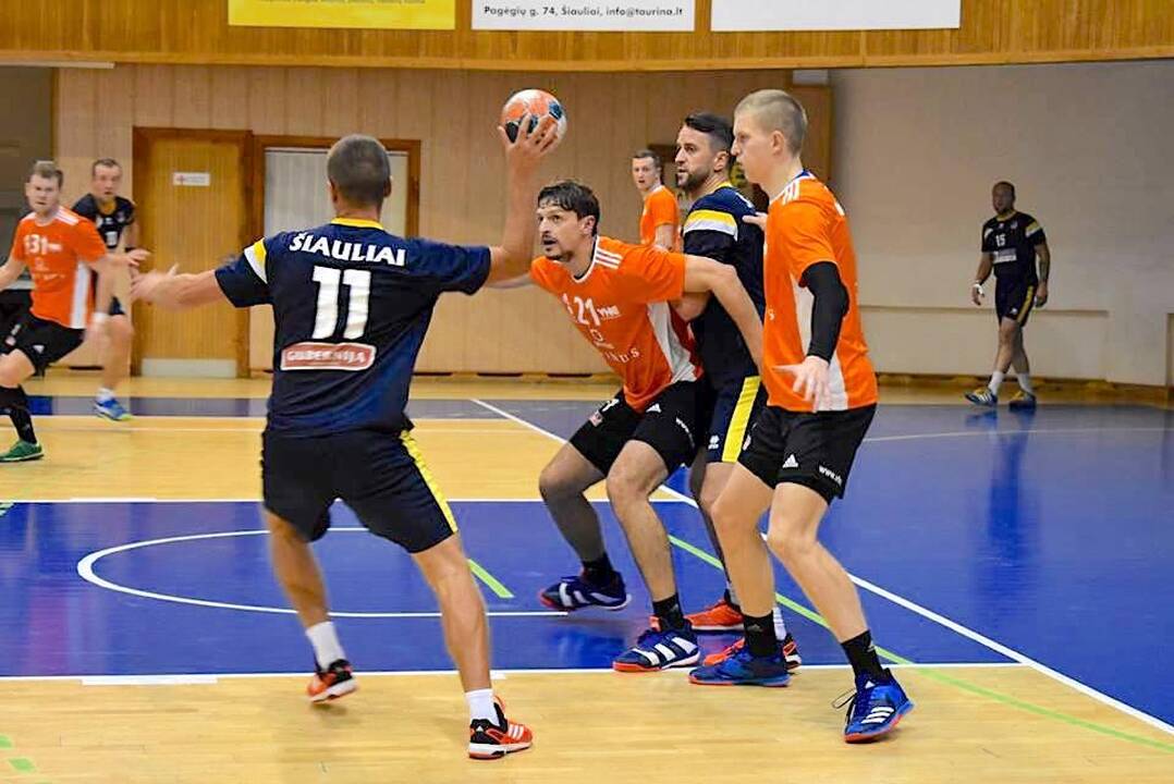 „Šviesos“ rankininkai iškovojo pergalę Šiauliuose