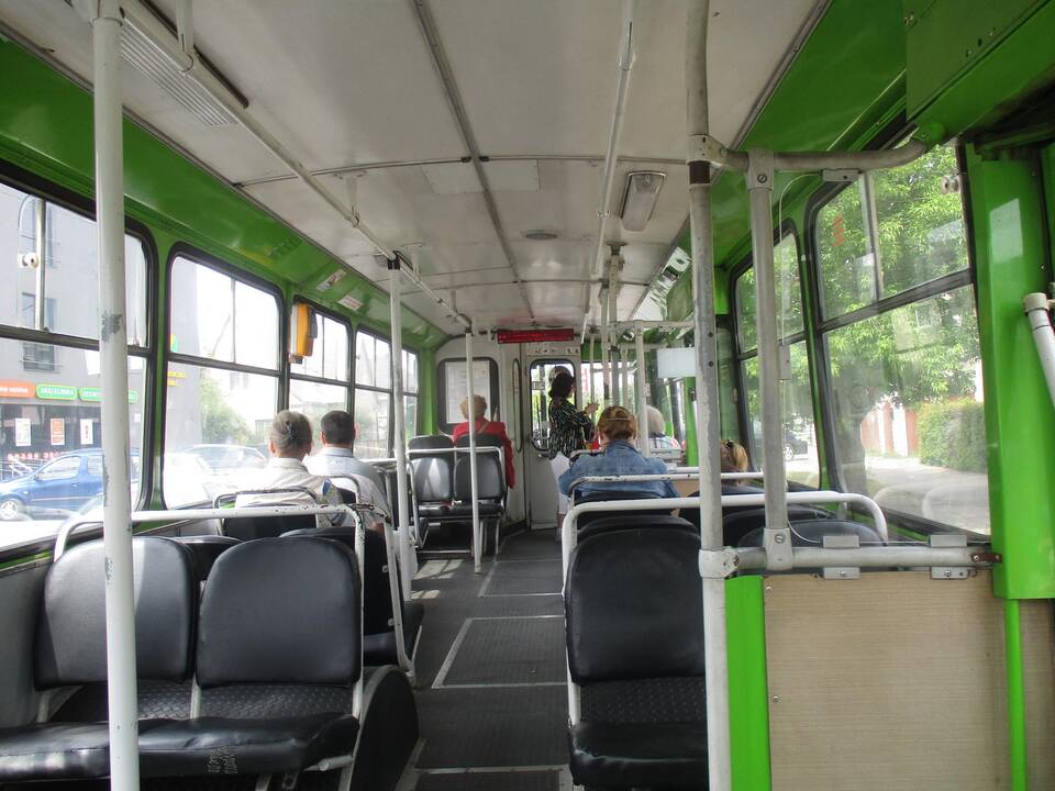 Vilniuje dėl koronaviruso viešajame transporte nebus parduodami bilietai