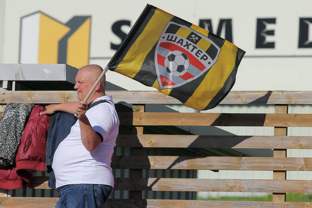 Baltarusijos lyga nesiliauja žaisti su ugnimi