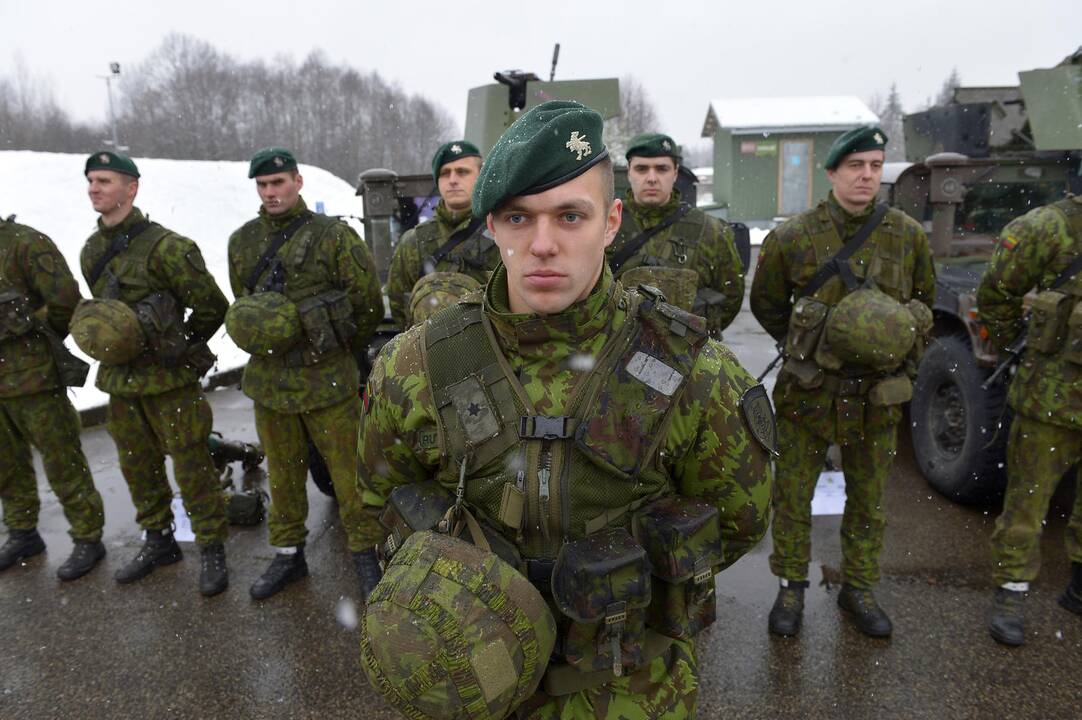 NATO vadovas apsilankė Karmėlavoje