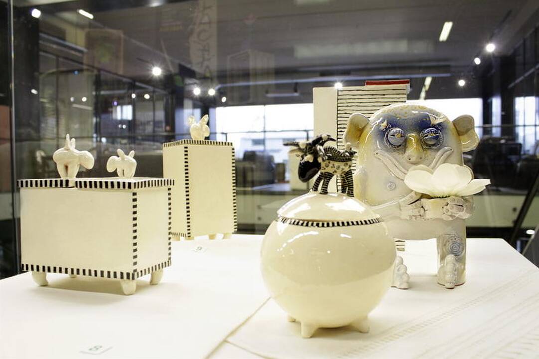 Namams papuošti – nuo kankorėžių ir gėlių iki metalinių akcentų