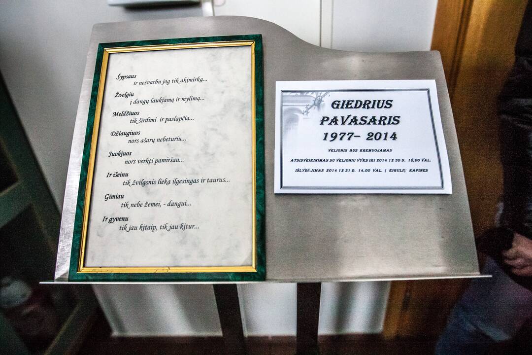 Į paskutinę kelionę palydėta nužudyta žurnalistė