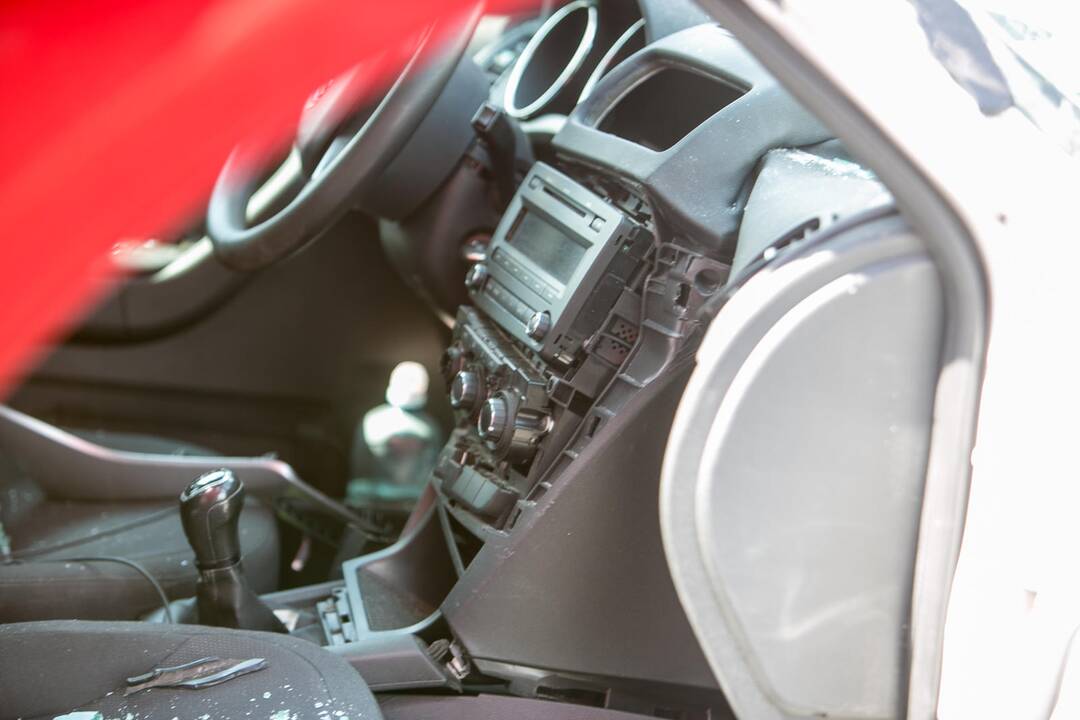 Mokomojo sunkvežimio ir lengvojo automobilio avarija Taikos pr. 