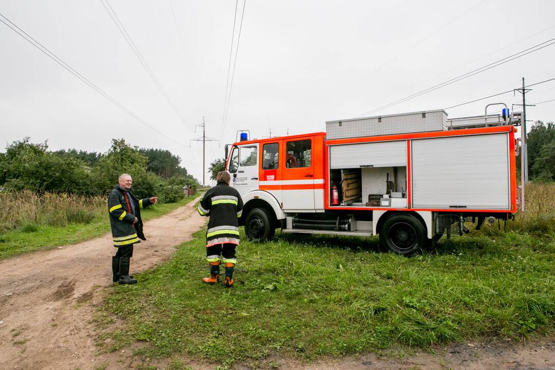 Radikiuose sprogo namas