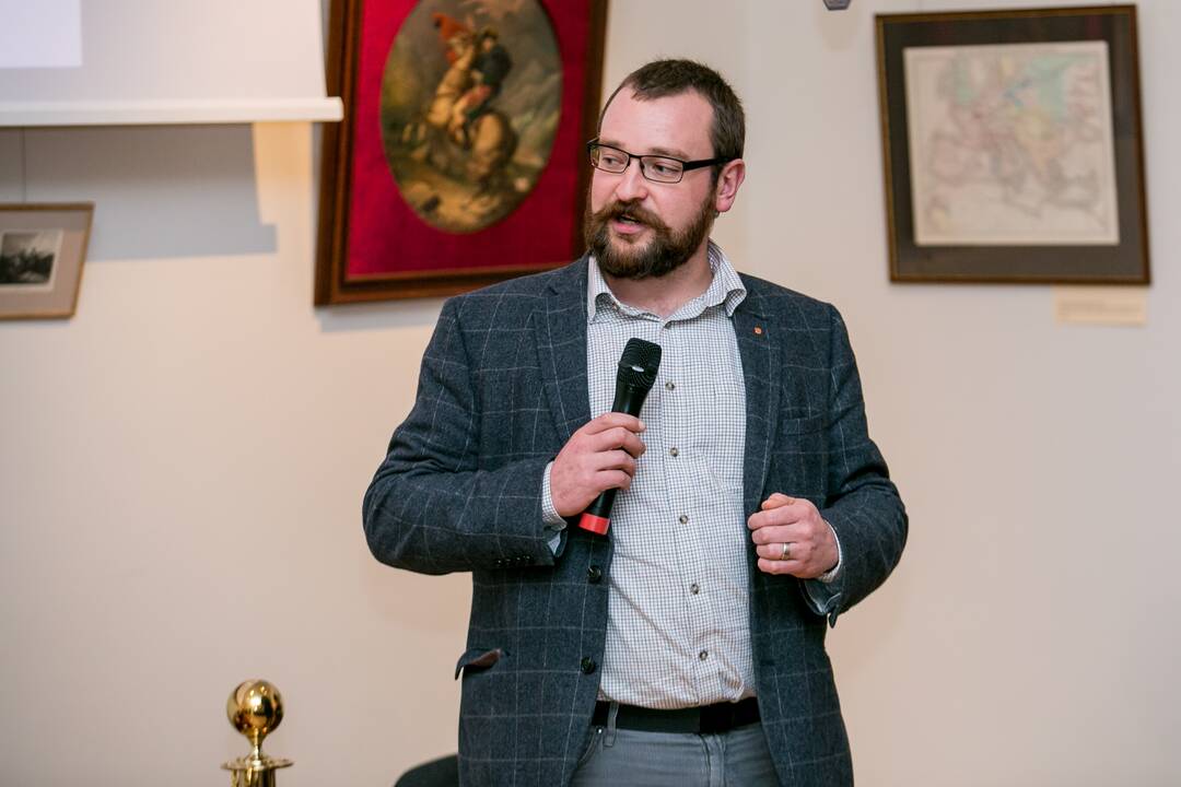 Pristatytos Lietuvos karių skulptūrėlės