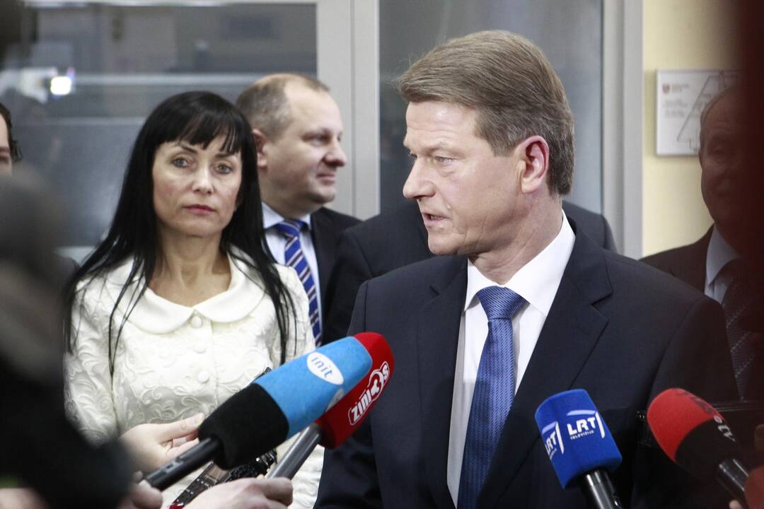 R. Paksas iš prezidentų rinkimų nesitrauks