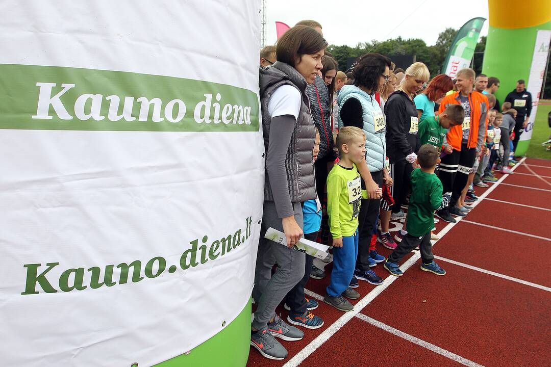 Ąžuolyno bėgimas. Šeimų ir vaikų varžybos