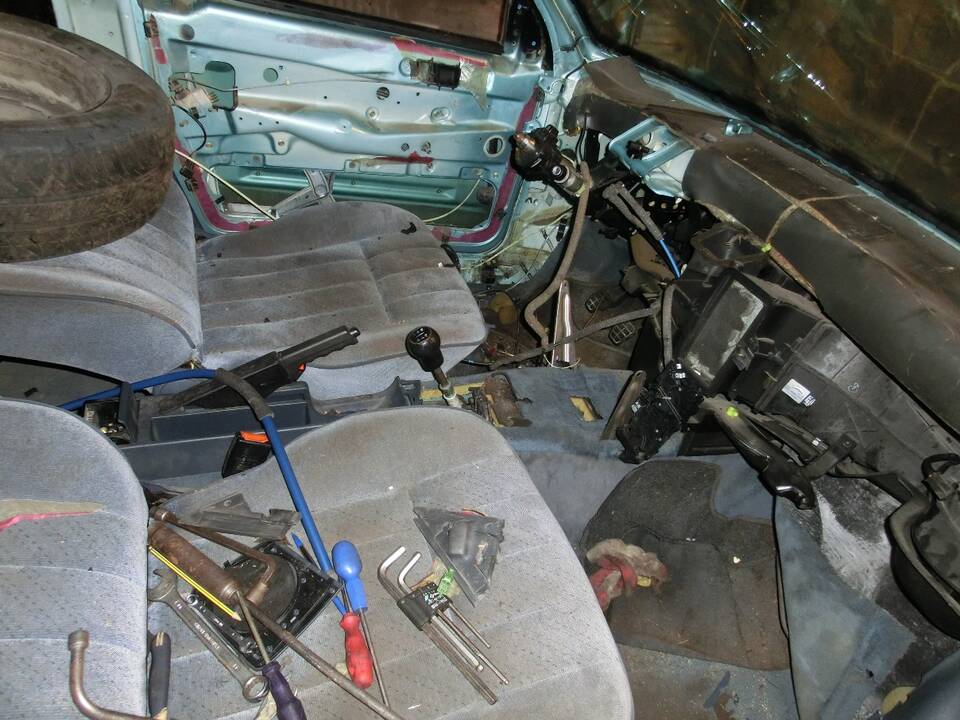 Kaune porelė pavogė daugiau nei 10 automobilių