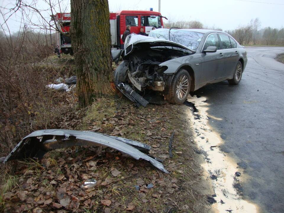 Kontrabandininkas neteko cigarečių, automobilio ir gavo 10 tūkst. litų baudą