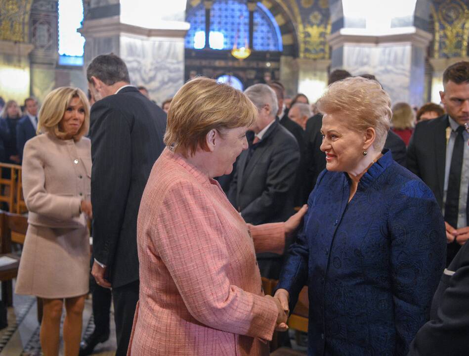 Prezidentė dalyvavo E. Macrono apdovanojime