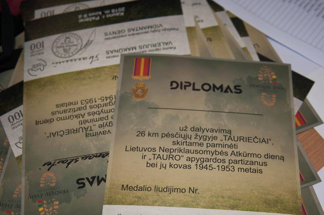 Naktinis žygis partizanų takais Pažėruose 