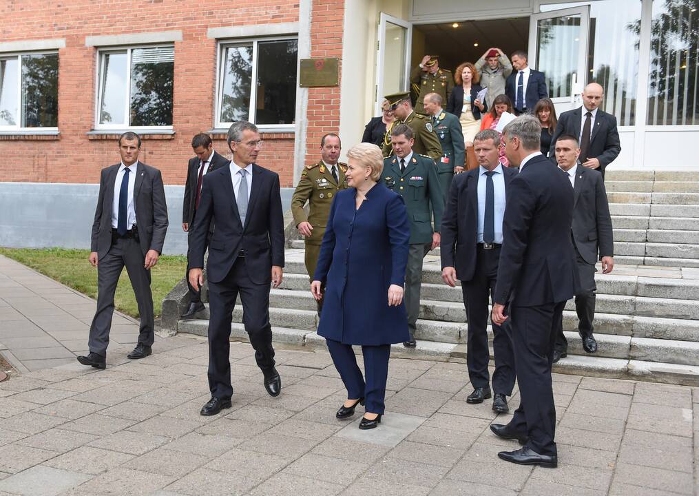 NATO štabo atidarymo ceremonija