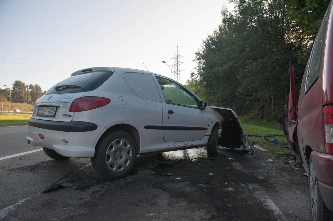 „Citroen“ ir „Peugeot“ avarija Kaune