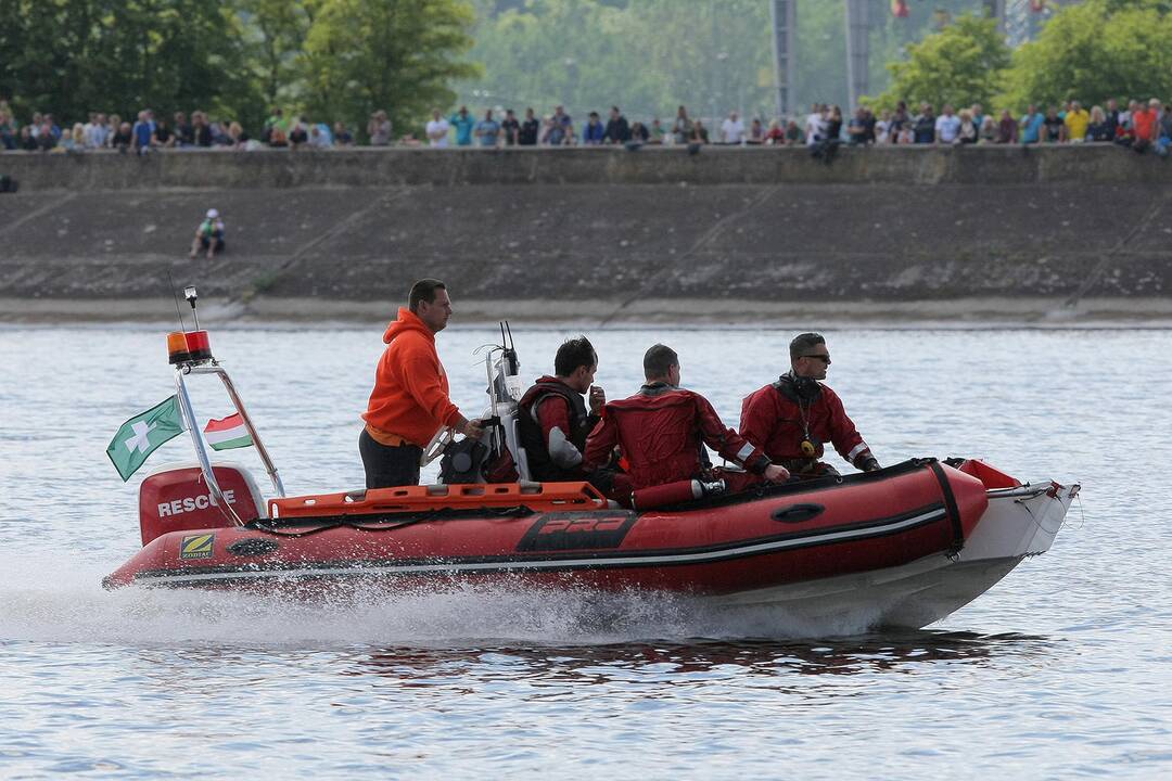 F2 formulių avarijos Kauno mariose