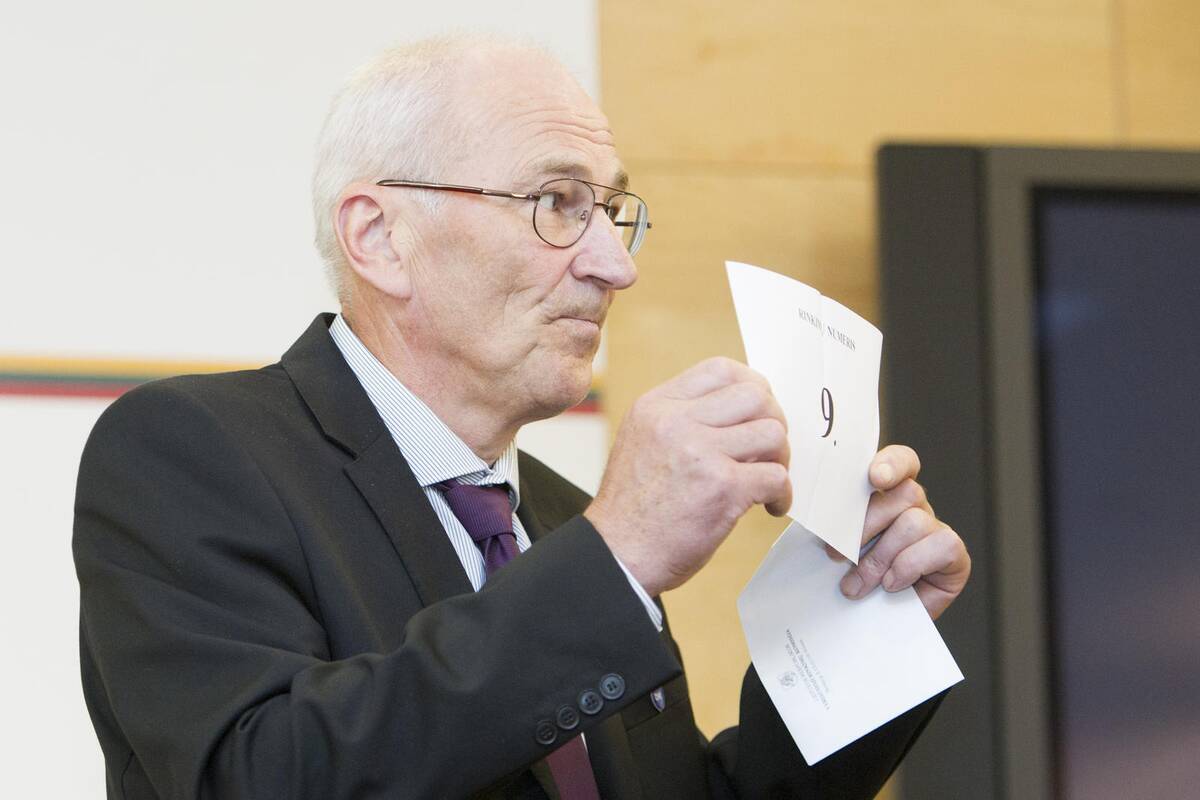 Ištraukti partijų numeriai