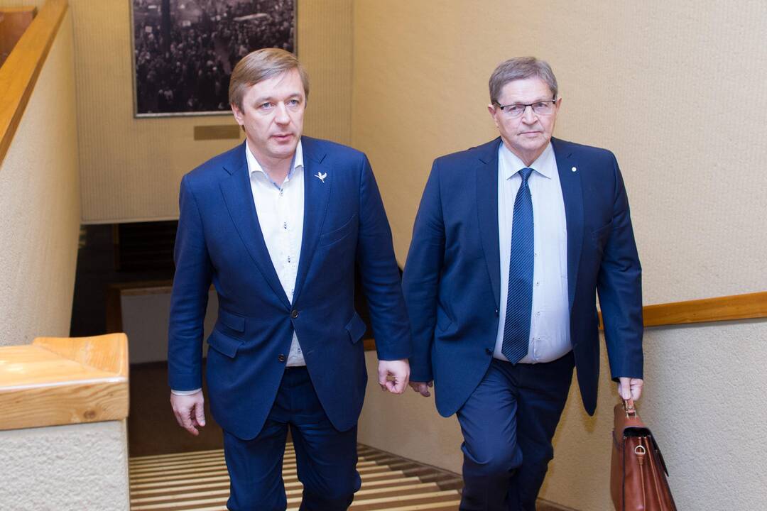„Valstiečiai“ ir socialdemokratai pradėjo derybas dėl koalicijos