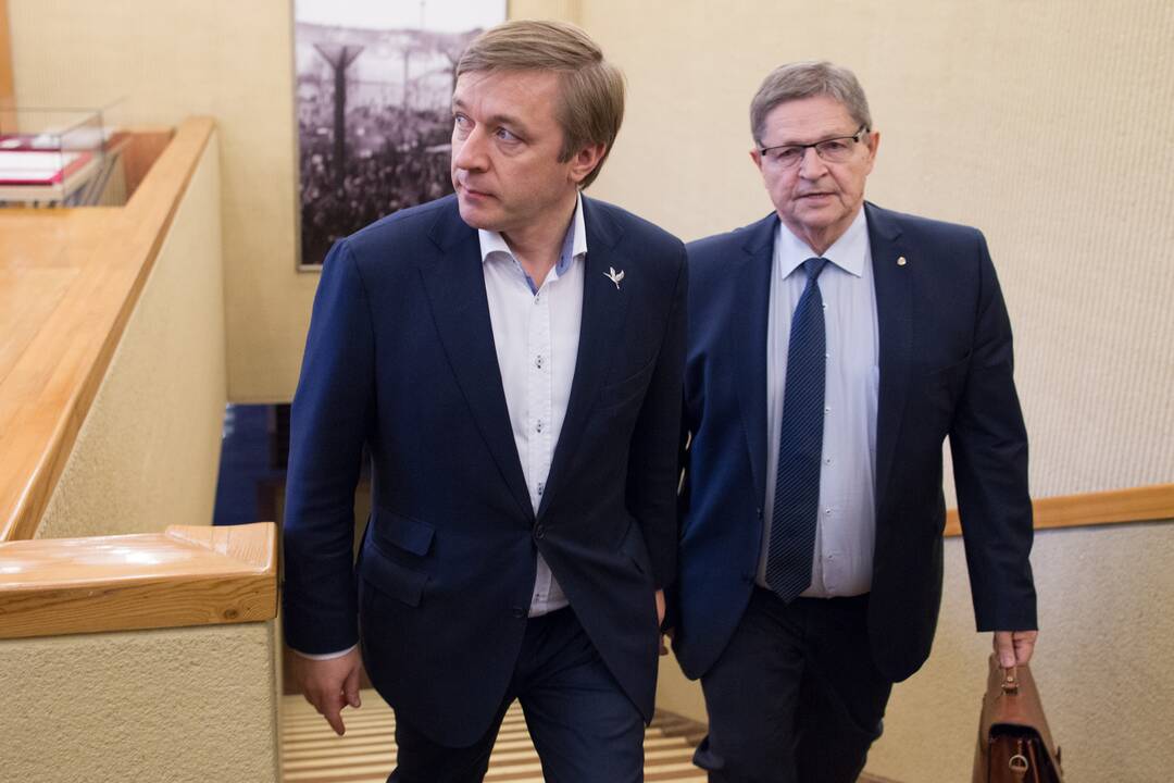 „Valstiečiai“ ir socialdemokratai pradėjo derybas dėl koalicijos