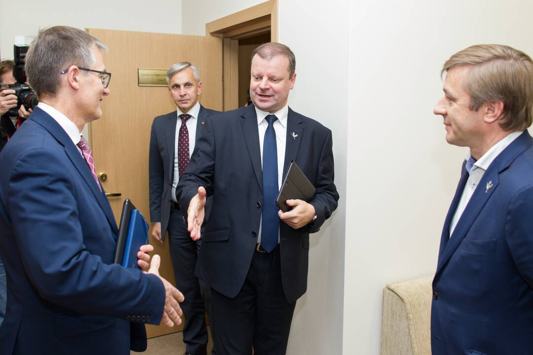 „Valstiečiai“ ir socialdemokratai pradėjo derybas dėl koalicijos