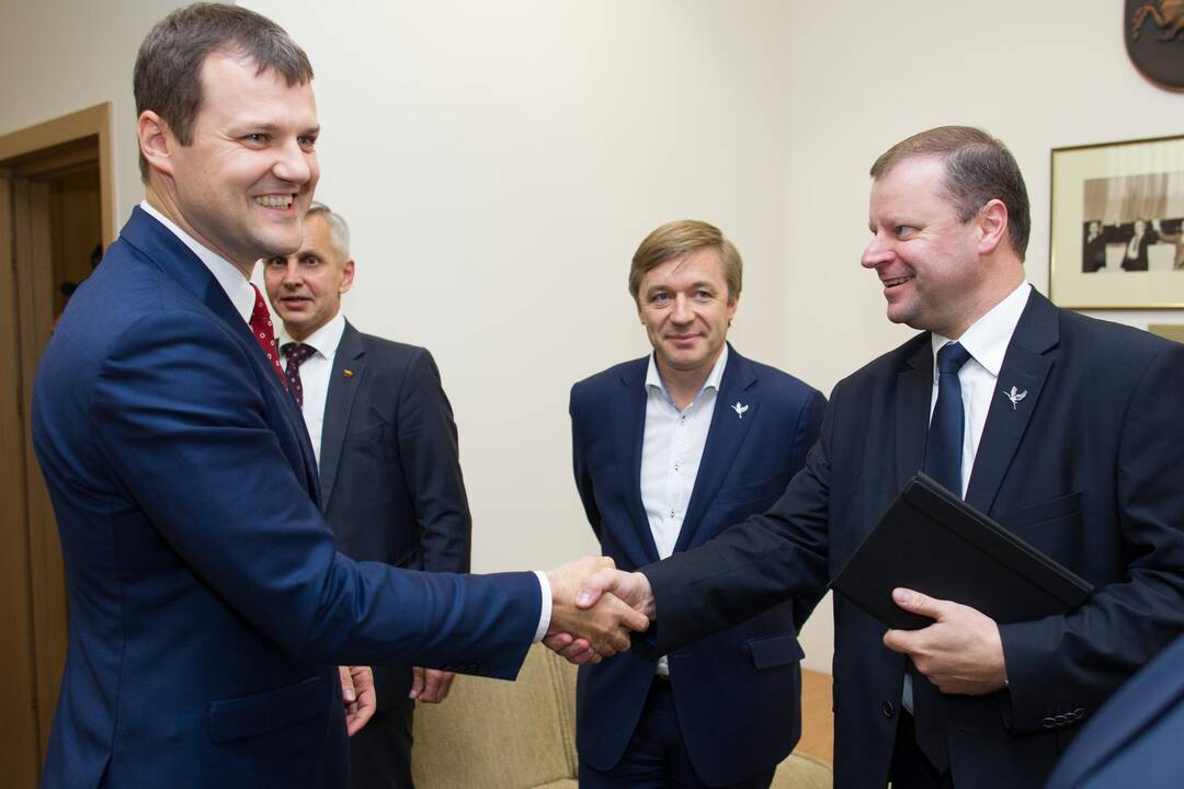 „Valstiečiai“ ir socialdemokratai pradėjo derybas dėl koalicijos