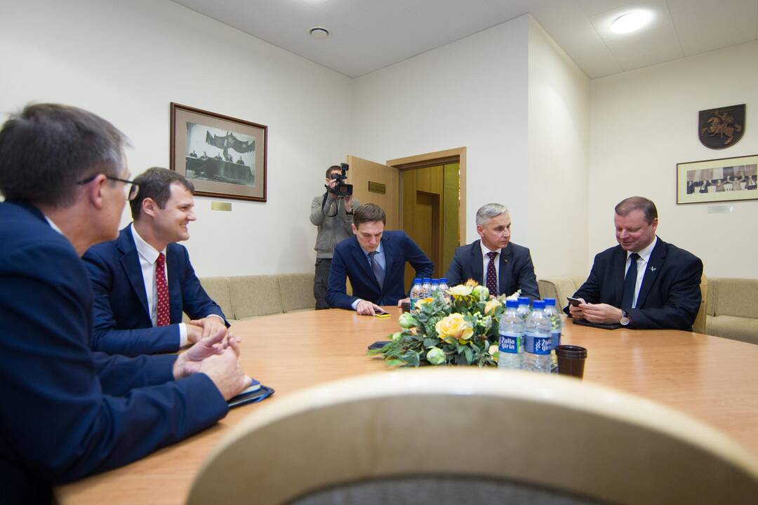 „Valstiečiai“ ir socialdemokratai pradėjo derybas dėl koalicijos
