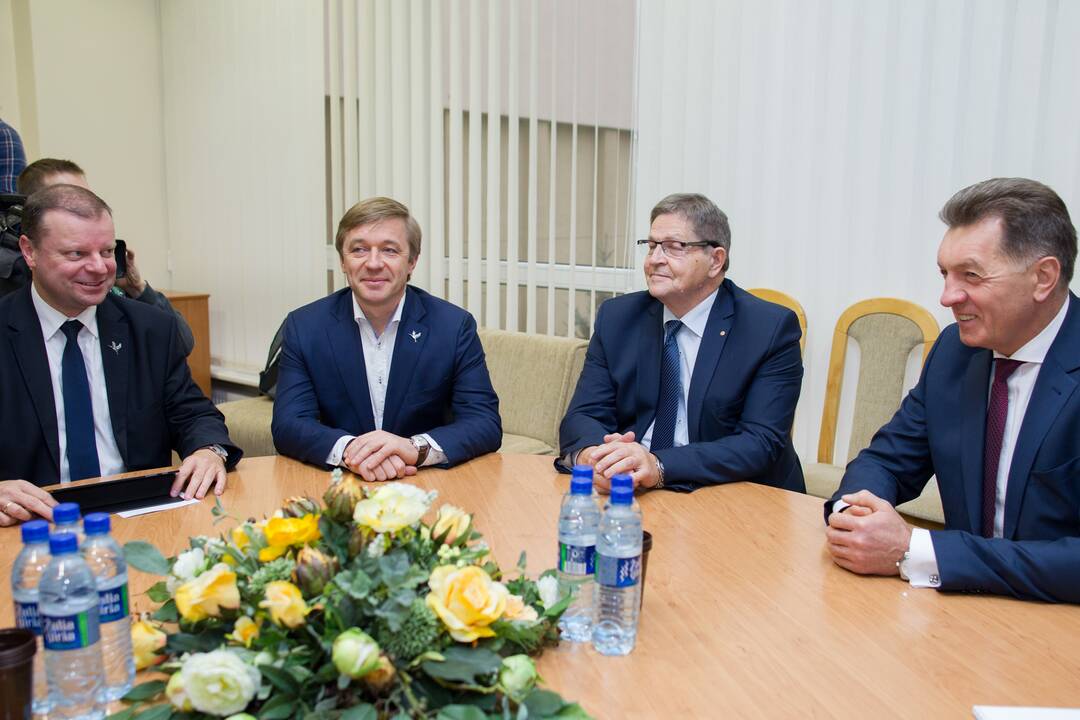 „Valstiečiai“ ir socialdemokratai pradėjo derybas dėl koalicijos