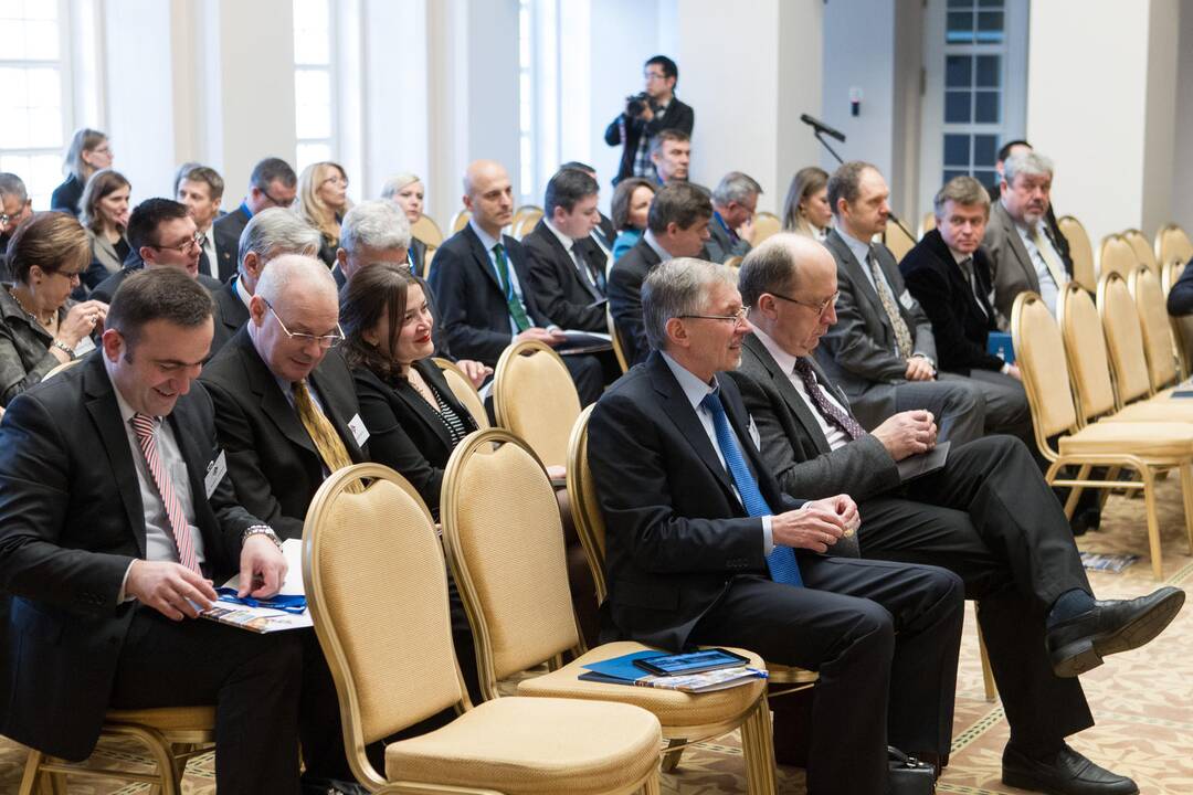 Prezidentūroje – tarptautinė konferencija Lietuvos įstojimo į NATO 10-mečio proga