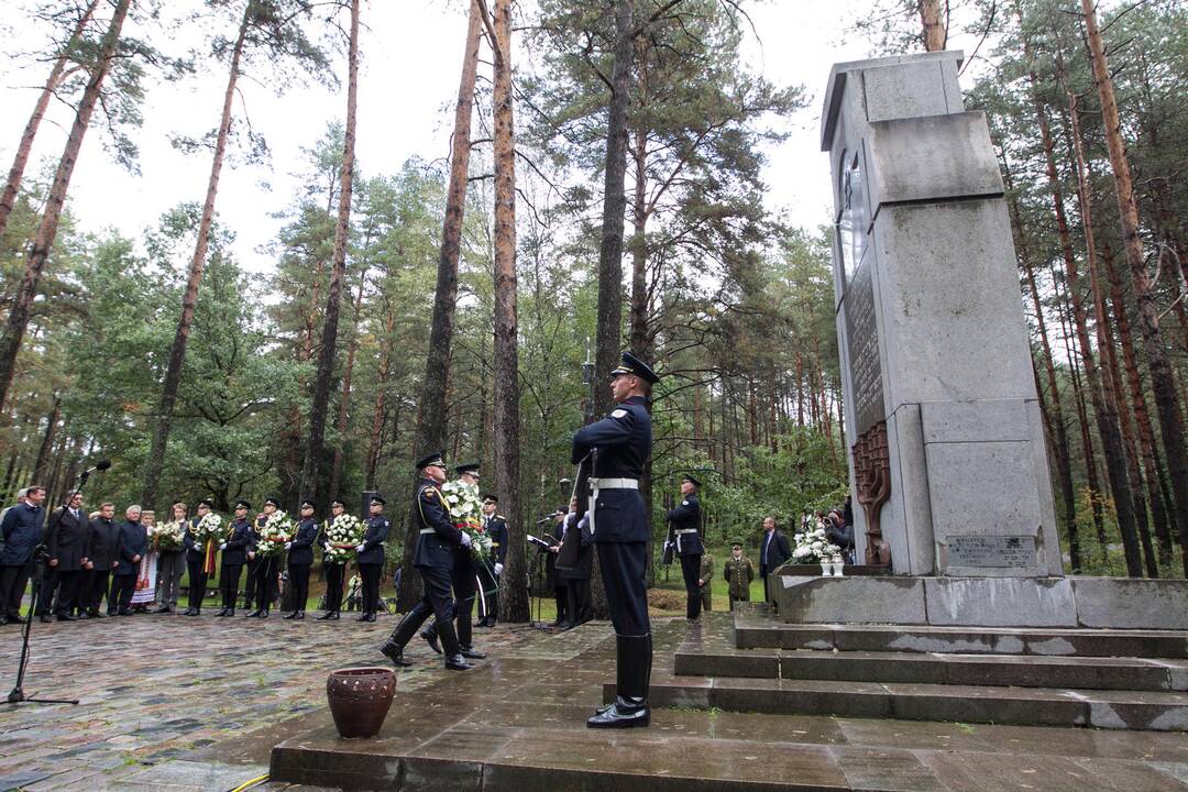 Panerių memoriale pagerbtos holokausto aukos