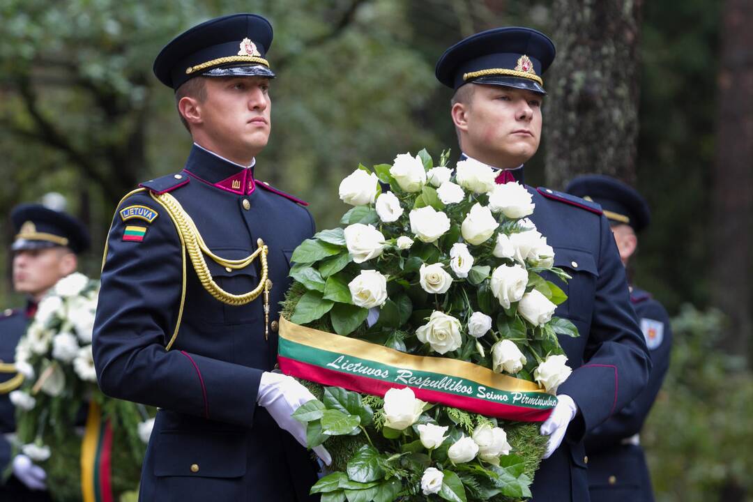 Panerių memoriale pagerbtos holokausto aukos