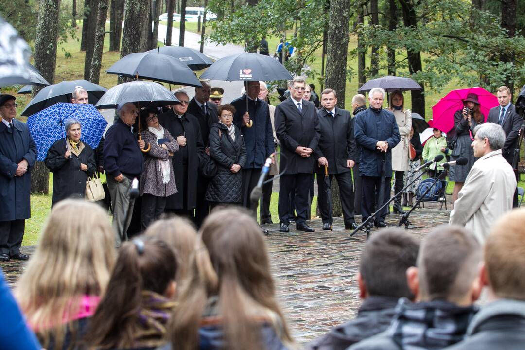 Panerių memoriale pagerbtos holokausto aukos