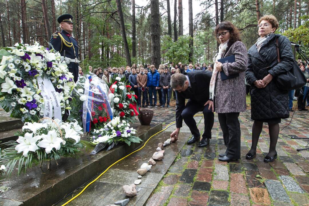 Panerių memoriale pagerbtos holokausto aukos