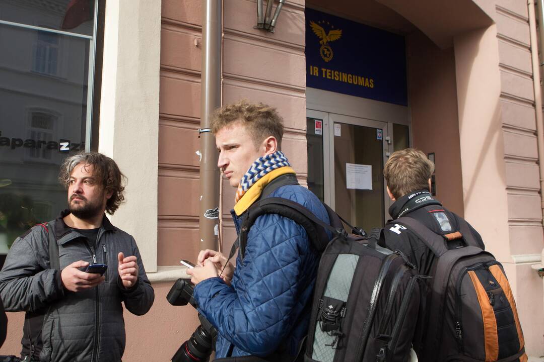 STT kratė „Tvarkos ir teisingumo“ partijos būstinę