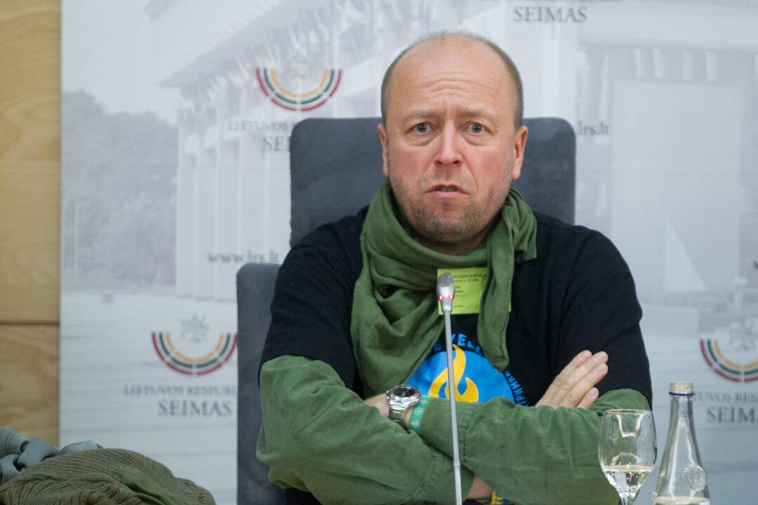 Spaudos konferencija dėl aukciono Ukrainos kariams paremti