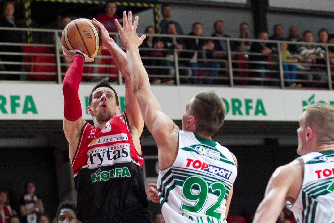 LKL kovos: „Lietuvos rytas“ - „Žalgiris“ 62:78