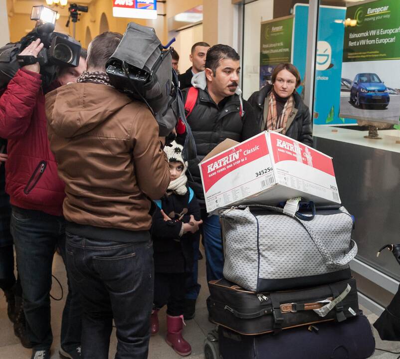 Į Lietuvą atvyko pirmieji pabėgėliai