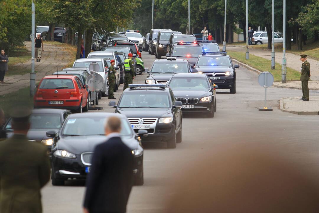 NATO štabo atidarymo ceremonija