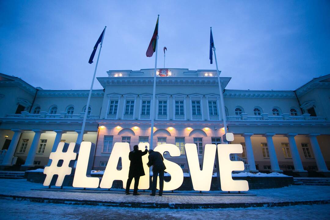 S. Daukanto aikštėje – šviečianti „Laisvė“