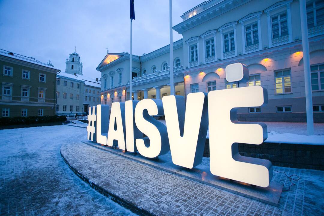 S. Daukanto aikštėje – šviečianti „Laisvė“