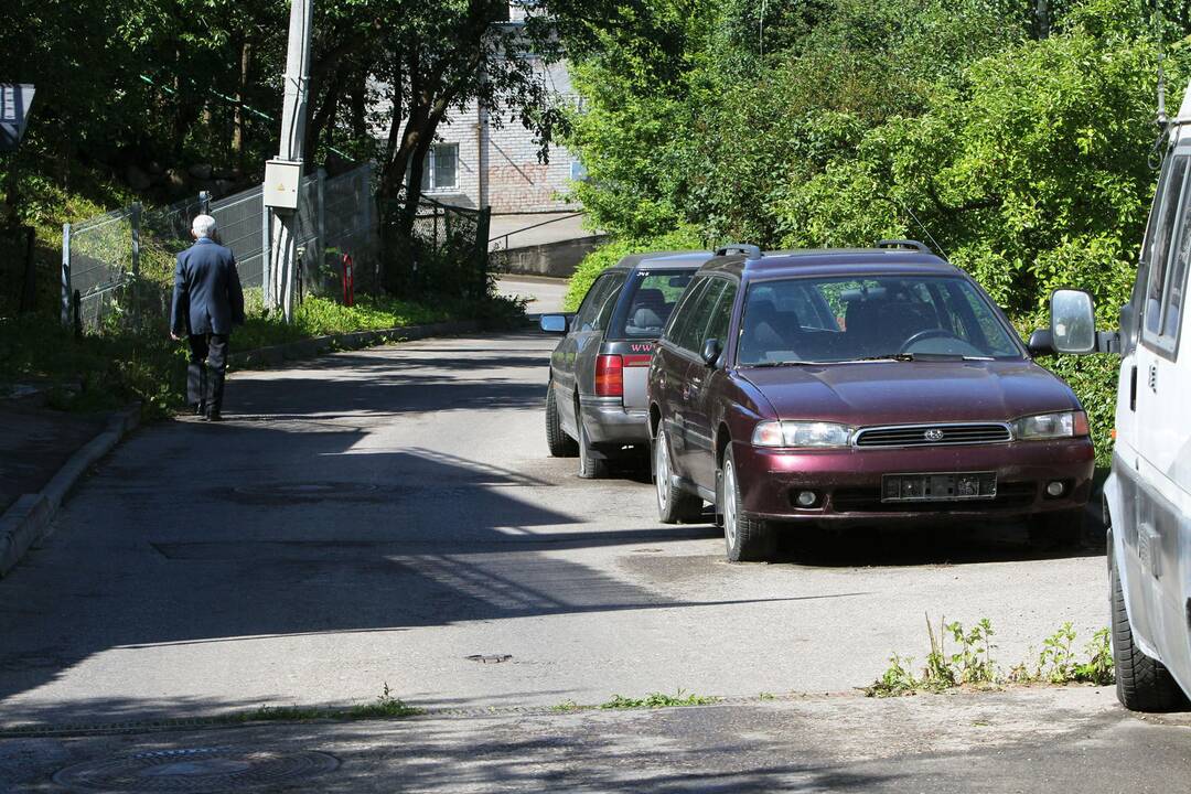 Pamiršti automobiliai