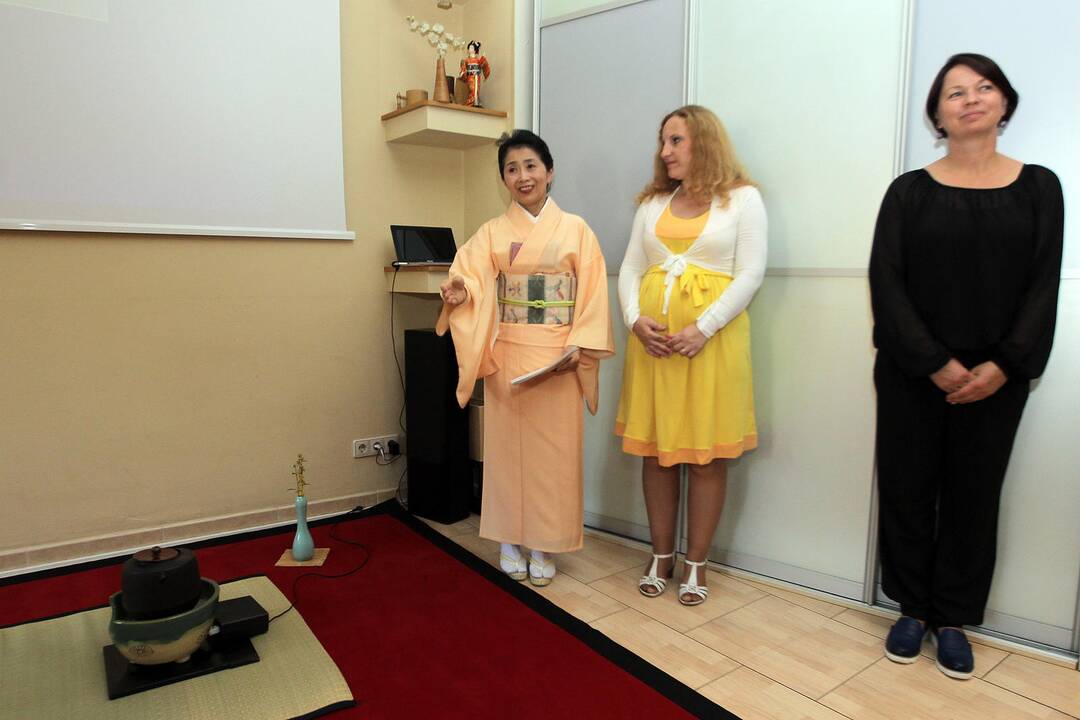 Japoniška arbatos gėrimo ceremonija